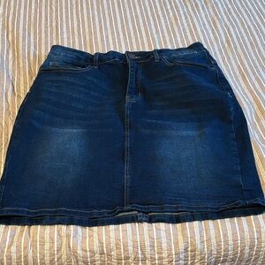 Classic Dark Blue Denim Mini Skirt